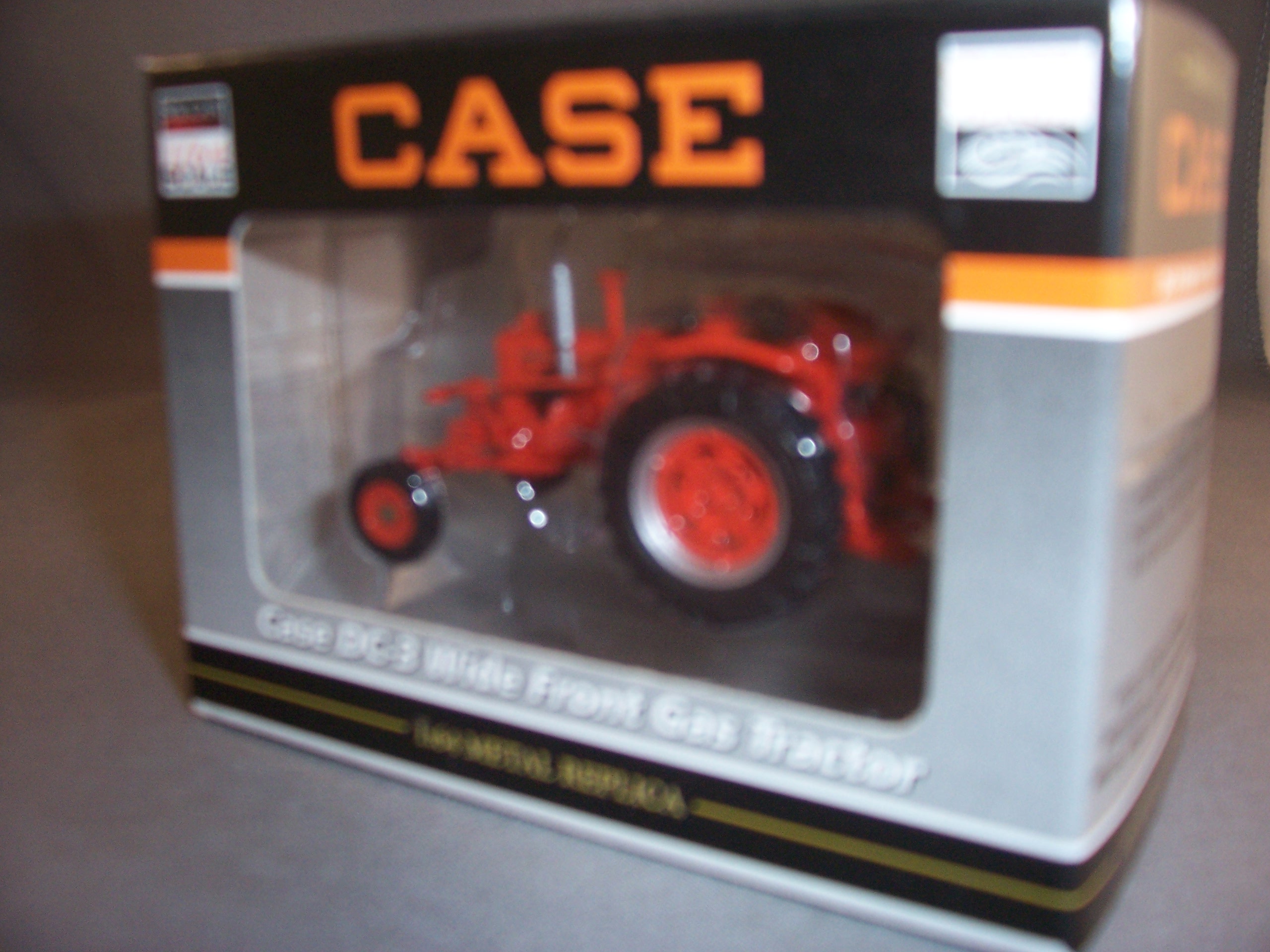 1/64 ERTL farm toy custom Agco allis 9695 Tractor with standi rubber all around! 